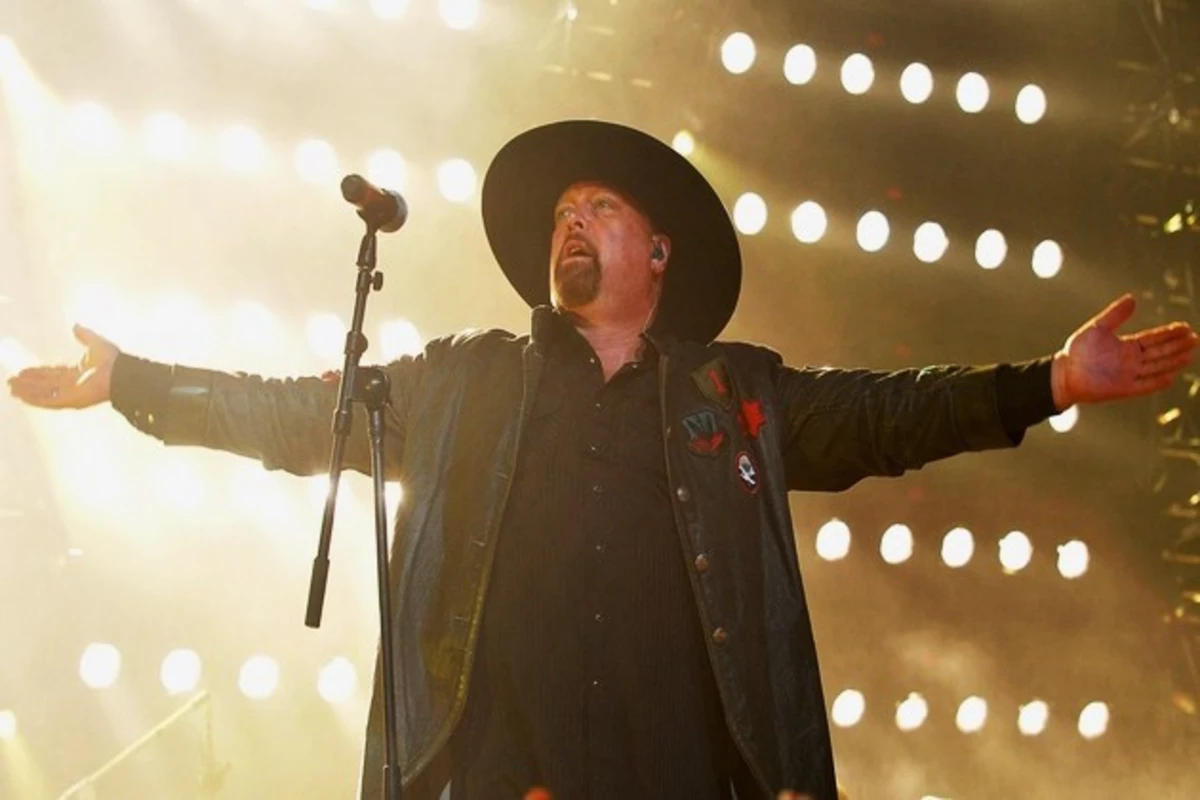 Eddie Montgomery Is Pronounced Cancer-Free!