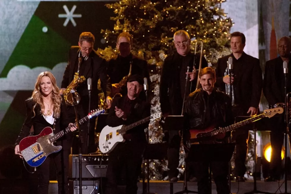 Sheryl Crow Sings on 2013 'CMA Country Christmas'