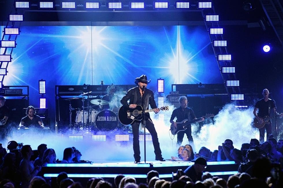Jason Aldean Performs &#8216;When She Says Baby&#8217; at 2014 ACM Awards [VIDEO]