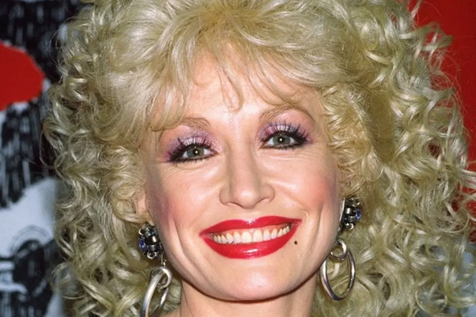 32 Years Ago: Dolly Parton Reaches No. 1 With ‘Why’d You Come in Here Lookin’ Like That’