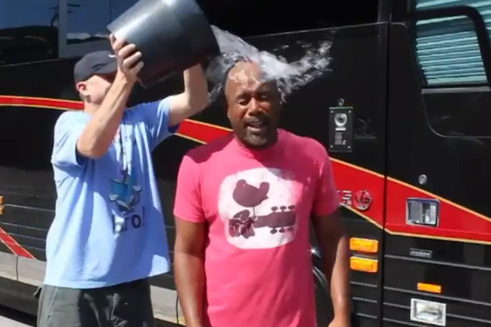 Rodney Atkins, Darius Rucker + More Continue Ice Bucket Challenge [VIDEOS]