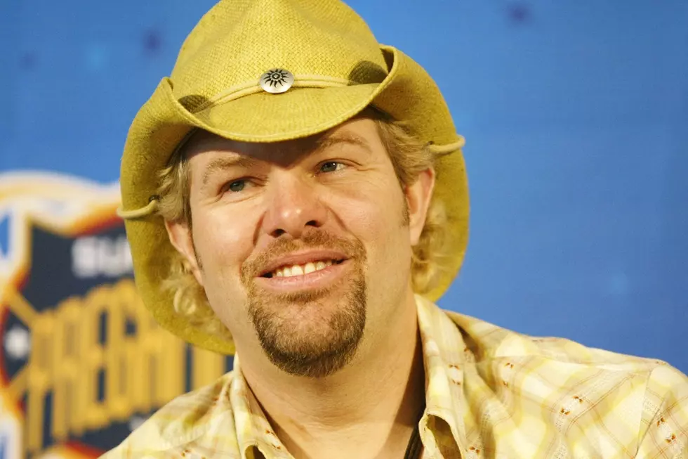 17 Years Ago: Toby Keith’s ‘Shock’n Y’all’ Becomes His Second Quadruple-Platinum Album