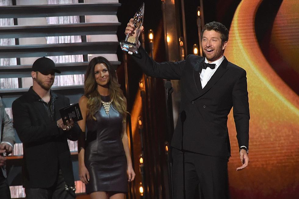 Brett Eldredge Wins 2014 CMA Award for New Artist of the Year