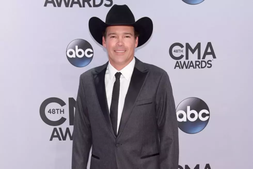 Clay Walker Talks Bro-Country: &#8216;It&#8217;s Just Over the Top&#8217;