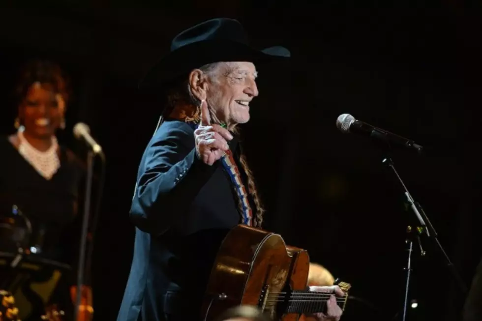 Willie Nelson to Perform at Grammy Foundation Legacy Concert