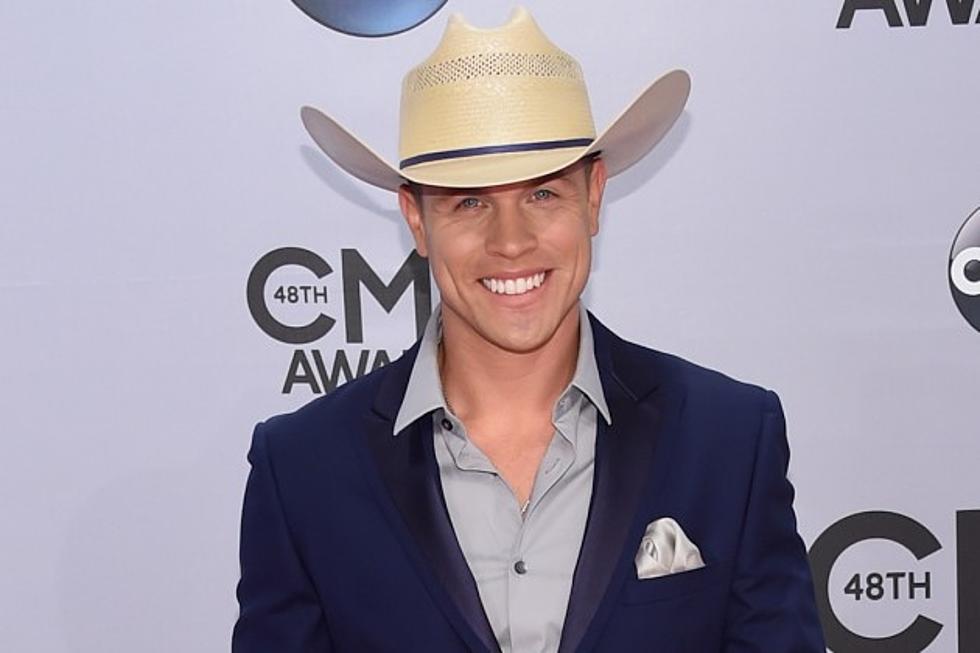 Dustin Lynch Enjoys Being an Uncle at Christmastime
