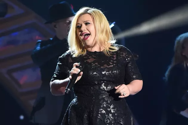 Kelly Clarkson Named Grand Marshal of 2016 Nashville Christmas Parade