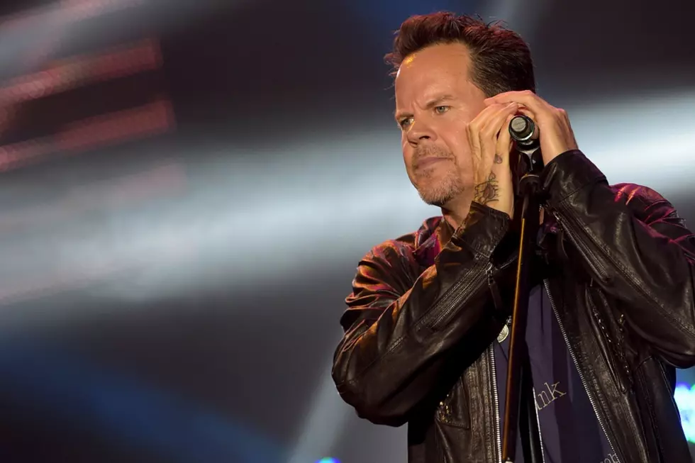 Gary Allan Brings Rocking Show and Surprise Guests to Nashville