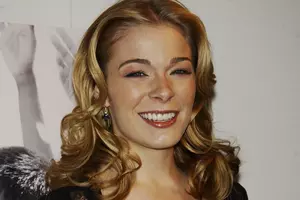 23 Years Ago: LeAnn Rimes’ Self-Titled Album Goes Platinum