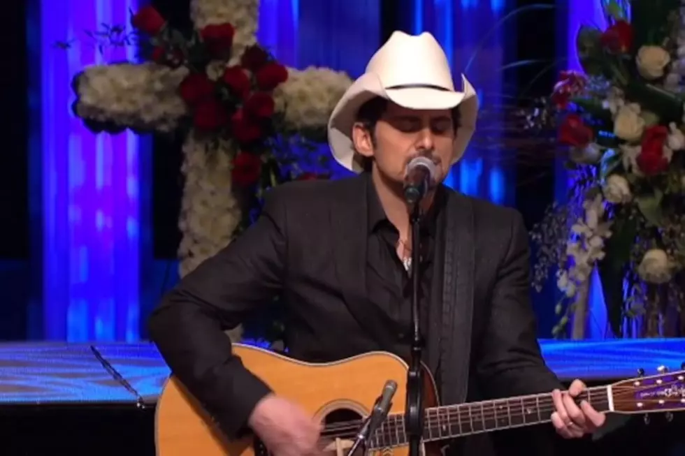 News Roundup: Artists Remember 9/11, Brad Paisley Discusses Divorce &#8216;Outbreak&#8217;