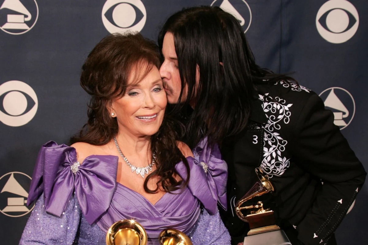 Loretta Lynn Hopes to Duet During Jack White Opening Gig