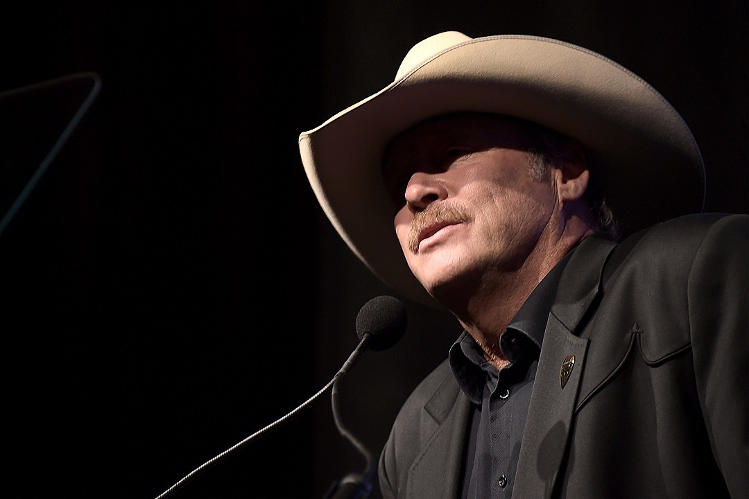 Country Music Hall of Fame Extends Alan Jackson Exhibit
