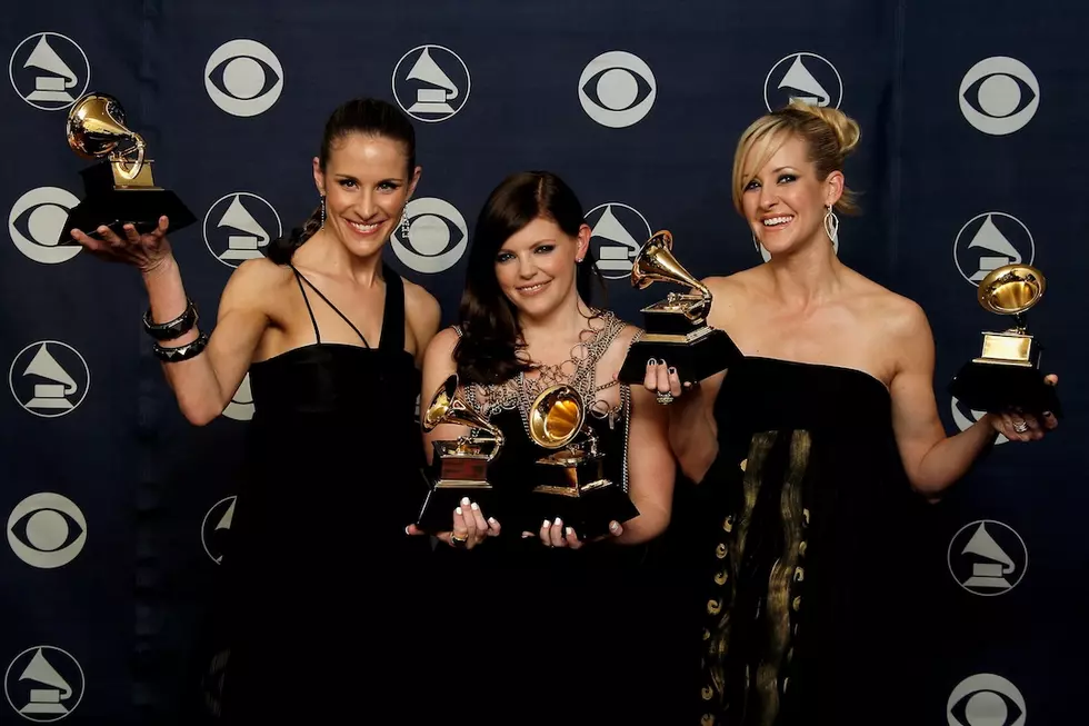 16 Years Ago: Grammy Awards Voters Endorse the Chicks’ Freedom of Speech