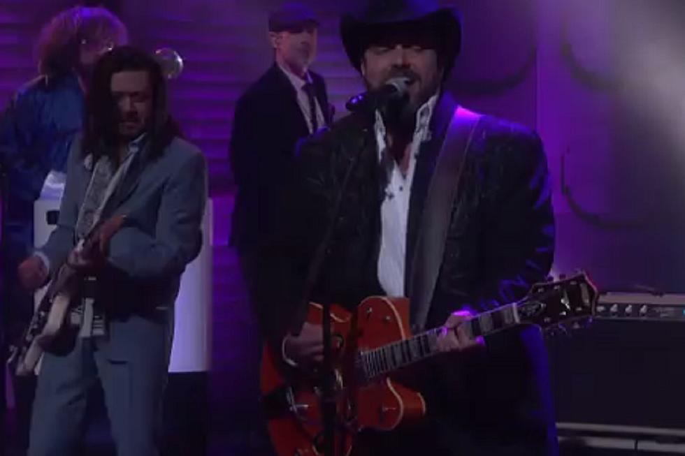 The Mavericks Play ‘Summertime (When I’m With You)’ on ‘Conan’