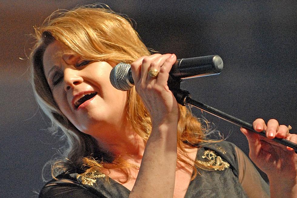33 Years Ago: Patty Loveless Earns First Gold Album With &#8216;Honky Tonk Angel&#8217;
