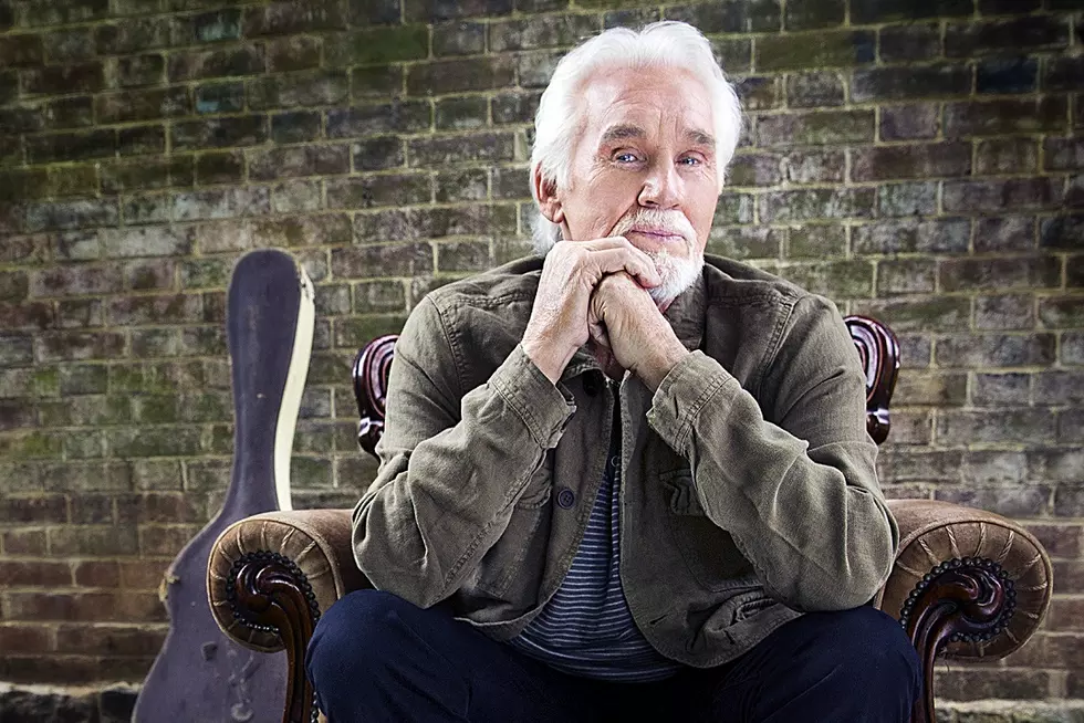 Kenny Rogers Plans 2015 Christmas Tour