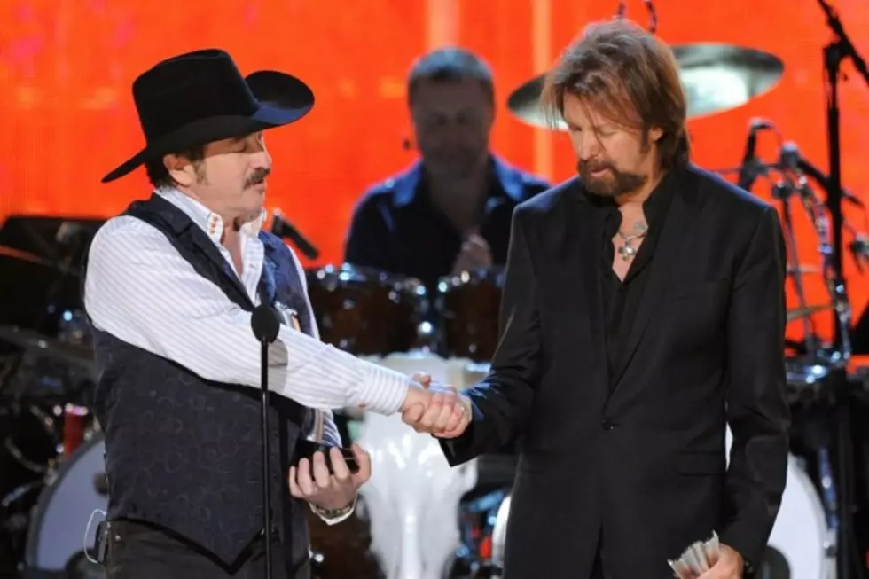 11 Years Ago: Brooks &#038; Dunn Play Their Final Show