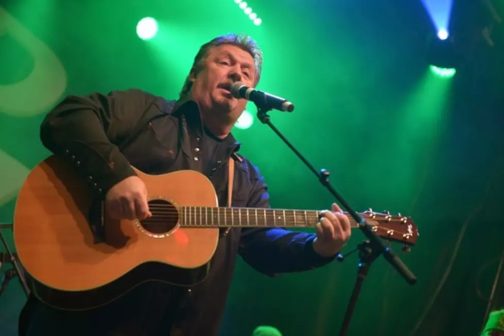 Joe Diffie Stays on the Road While Readying New Music