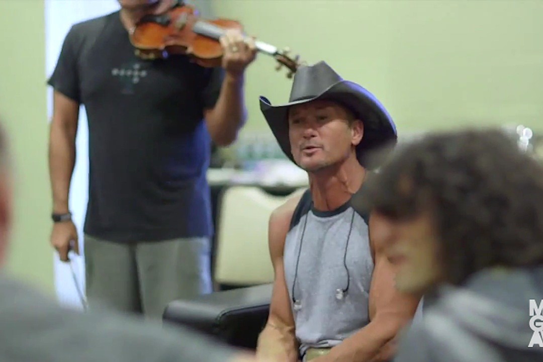 Backstage With McGraw | Lynn Anderson "Rose Garden"