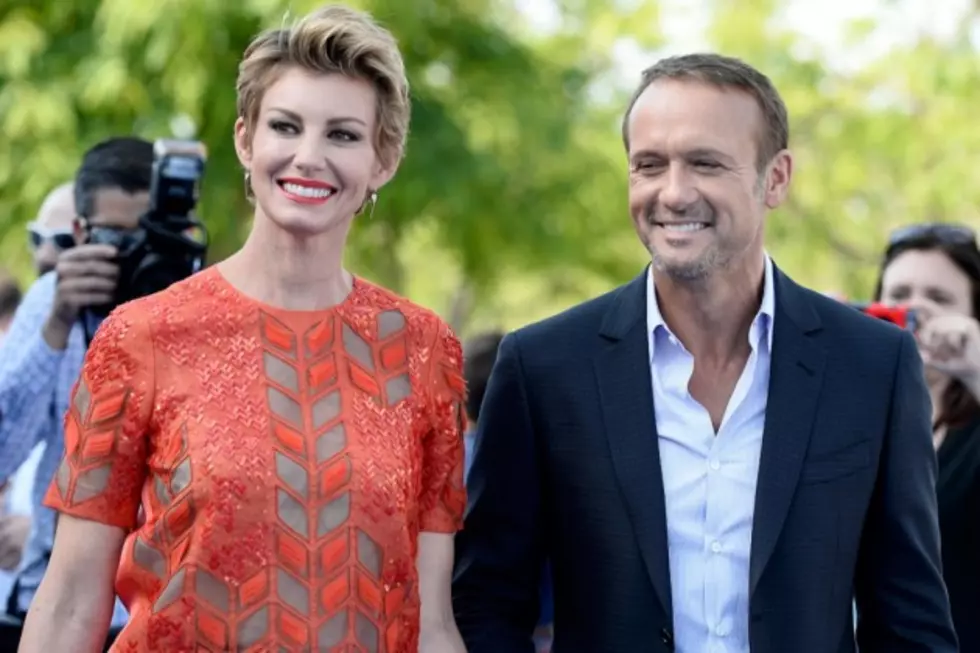 News Roundup: Tim McGraw and Faith Hill Still in Love, Kelly Clarkson Cancels Tour Dates