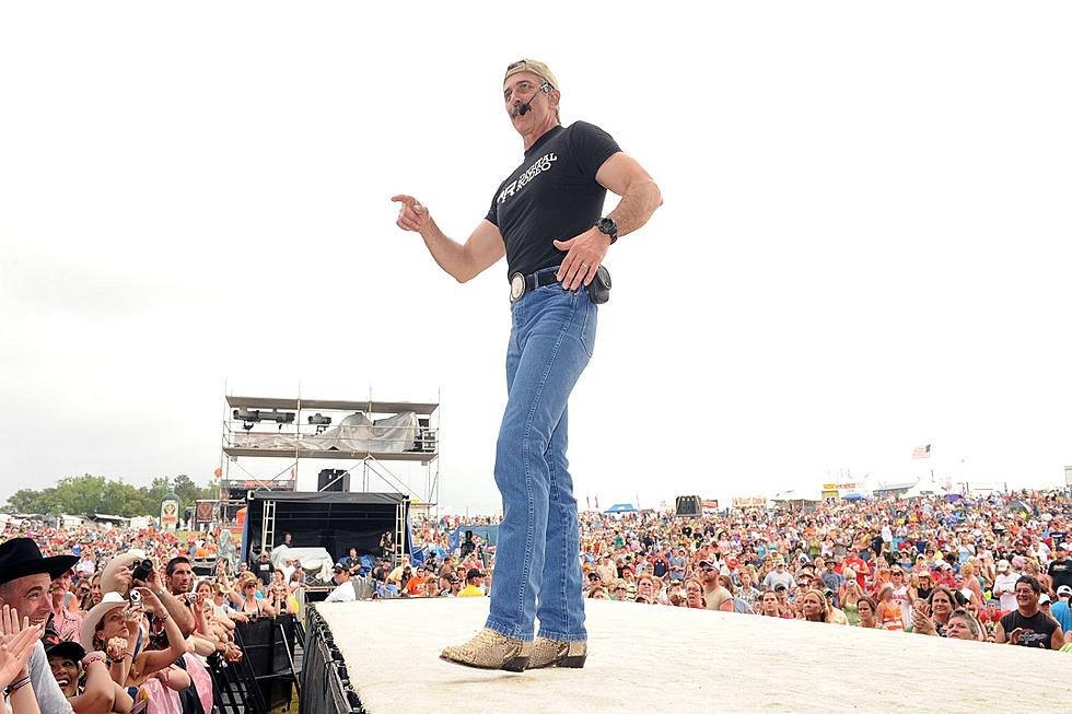 Aaron Tippin Recalls the Marital Fight That Led to 'Kiss This'