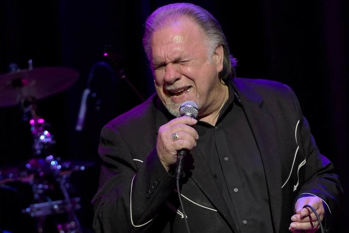 Sunday Morning Country Classic Spotlight to Feature Gene Watson [VIDEO]