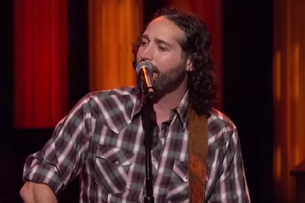 Josh Thompson Previews New Song, &#8216;Same Ol&#8217; Plain Ol&#8217; Me,&#8217; at the Grand Ole Opry [WATCH]