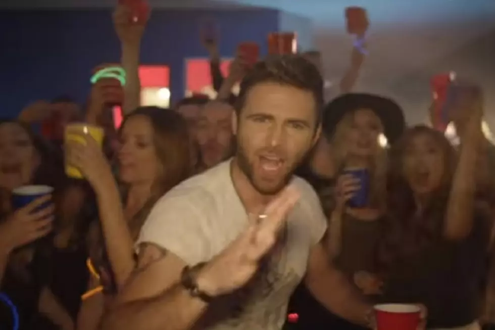 Canaan Smith Shares 'Hole in a Bottle' Music Video