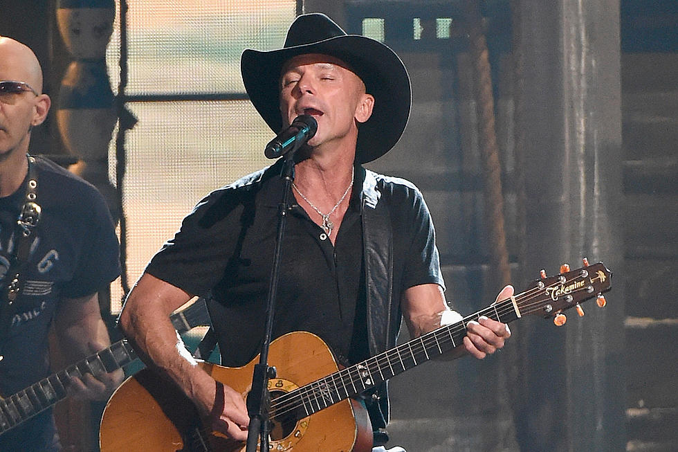 Kenny Chesney Brings &#8216;Save It for a Rainy Day&#8217; to the 2015 CMA Awards