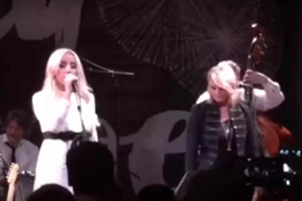 Miranda Lambert Surprises Ashley Monroe's Nashville Crowd [WATCH]