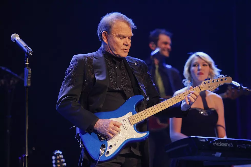 A Photographic Look Back at Glen Campbell’s Career