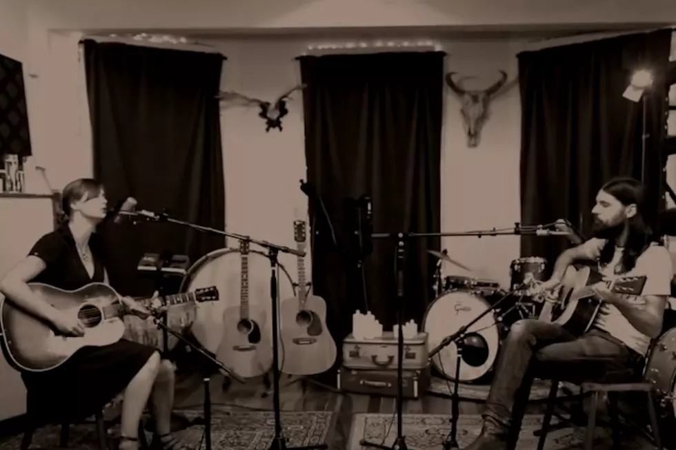 Watch Jill Andrews and Seth Avett Perform 'I'm So in Love With You'