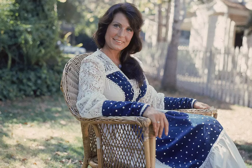 Country Music Memories: Loretta Lynn Releases 'Rated 'X''