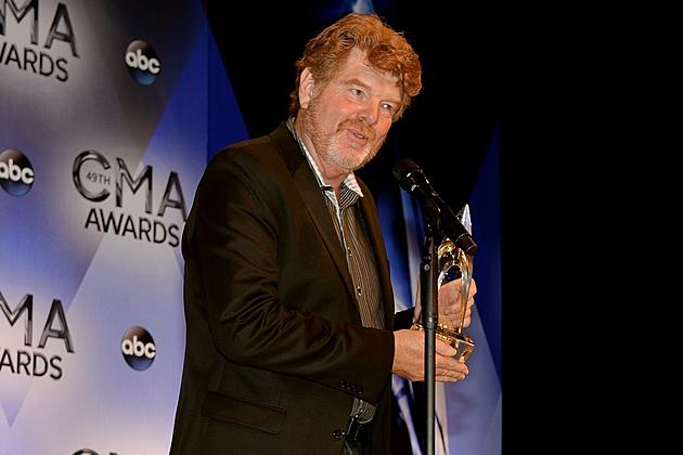 Mac McAnally &#8216;Can&#8217;t Believe&#8217; 2015 CMA Awards Musician of the Year Win