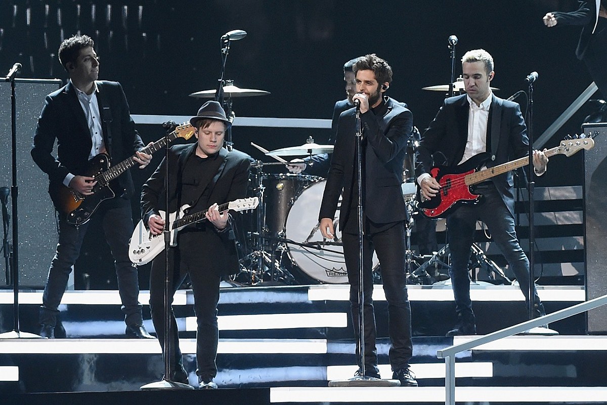 Thomas Rhett And Fall Out Boy Perform At The 15 Cma Awards