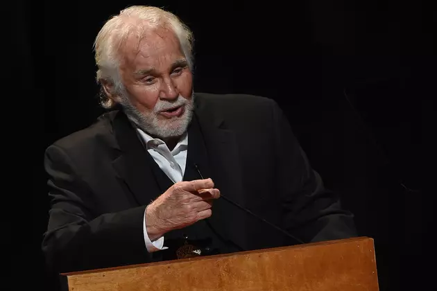 Kenny Rogers Has No Desire to Compete With &#8216;New Country&#8217;