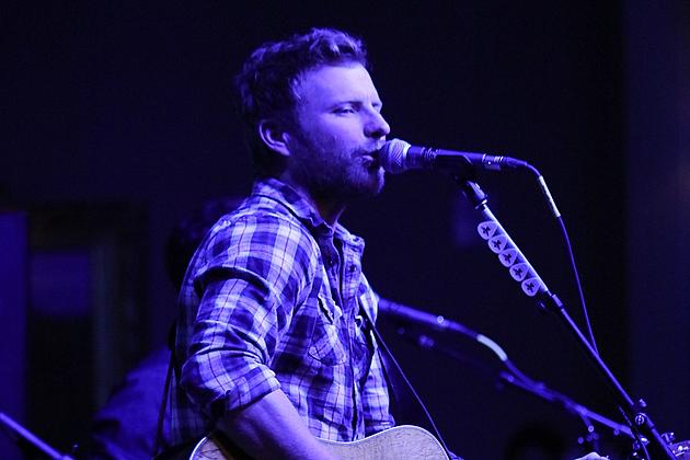 Dierks Bentley Reveals Initial Details of 2016 Somewhere on a Beach Tour