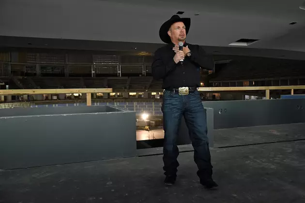 Garth Brooks Announces First Canadian World Tour Stop