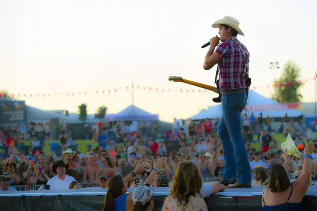 Jon Pardi&#8217;s Sophomore Album Will Contain &#8216;Awesome, Groovy Country&#8217;
