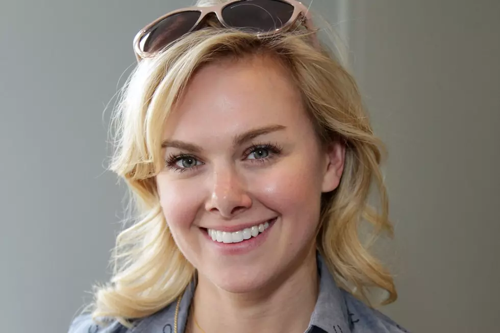 Laura Bell Bundy Gets Engaged