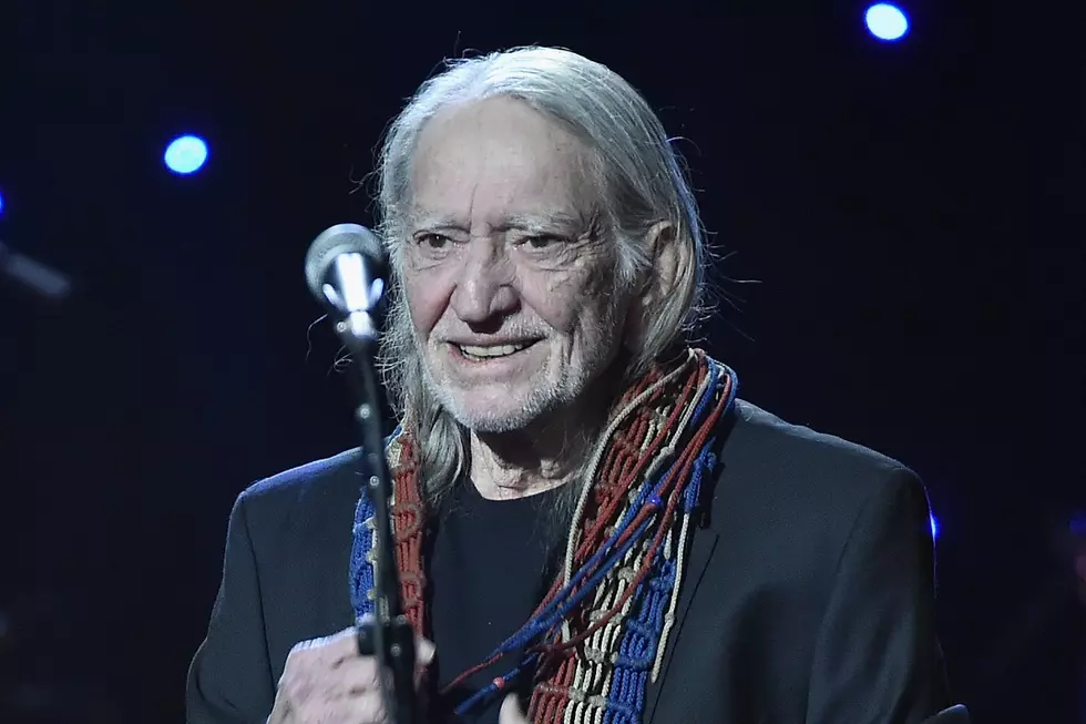 Watch Willie Nelson Perform George and Ira Gershwin’s ‘Summertime’
