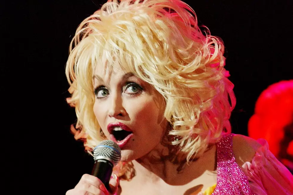 32 Years Ago: Dolly Parton Reaches No. 1 With &#8216;Why&#8217;d You Come in Here Lookin&#8217; Like That&#8217;
