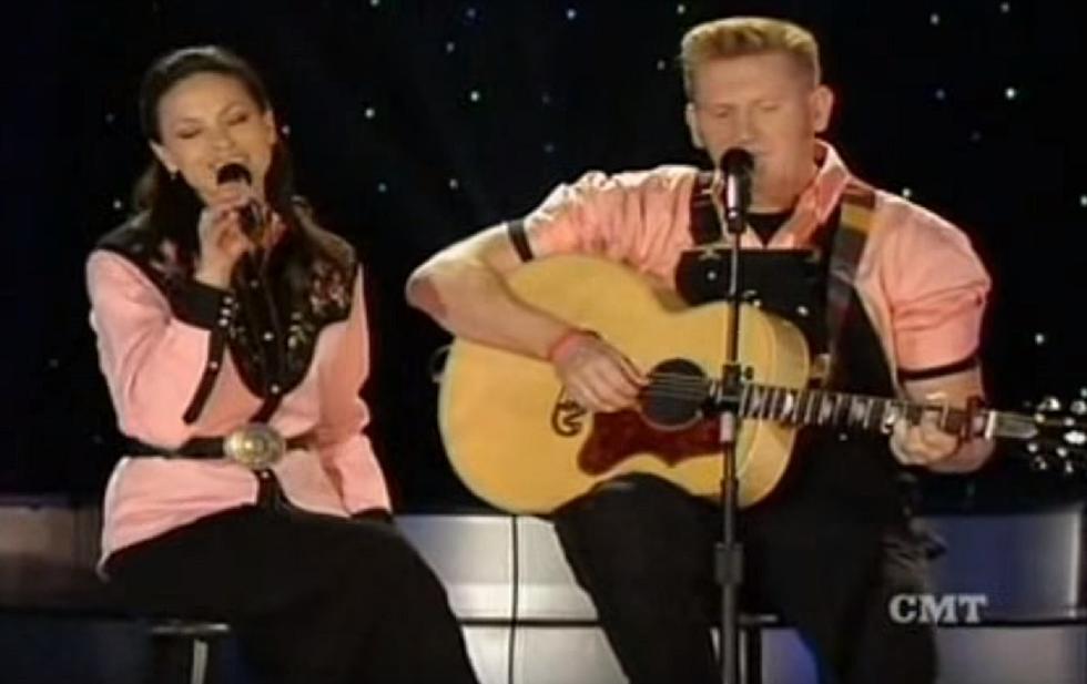 13 Years Ago: ‘Can You Duet’ Premieres on CMT
