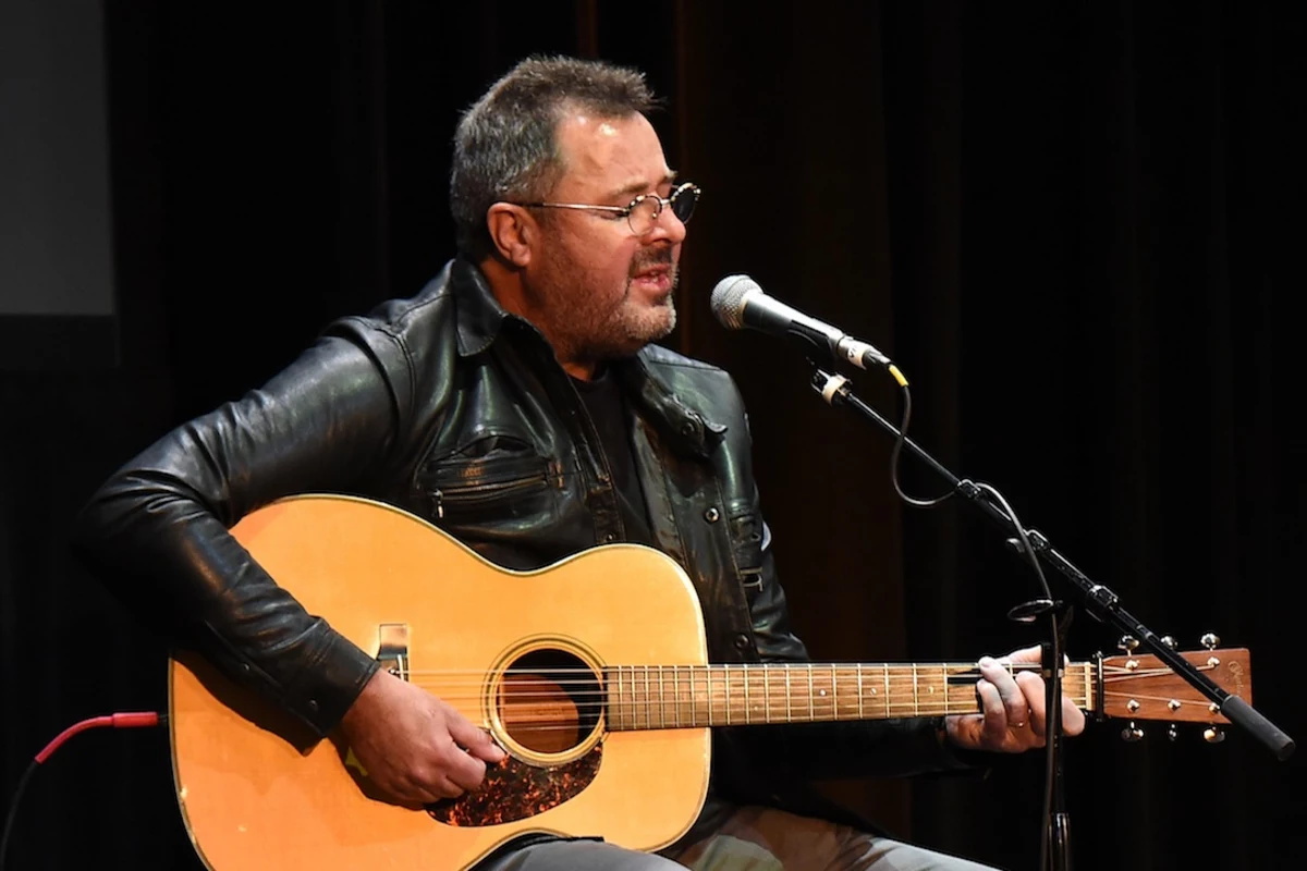 Vince Gill Celebrating Opry Anniversary With Two Summer Shows