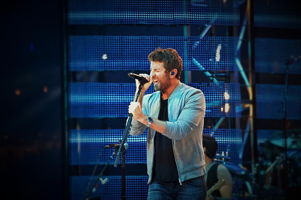 Review: Brett Eldredge Has Fun With His RodeoHouston Audience [PICTURES]