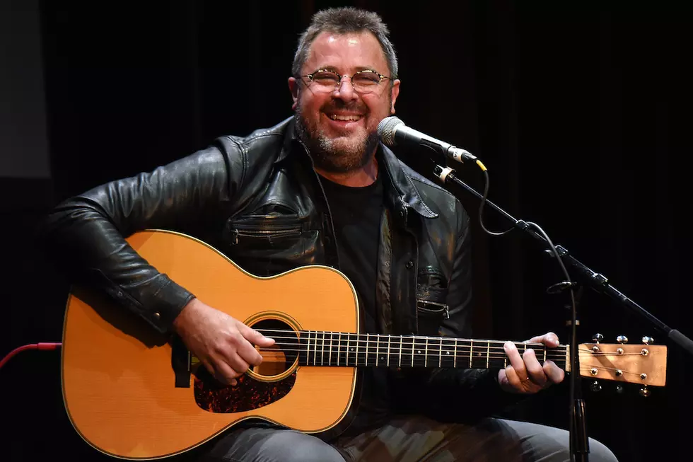 Vince Gill to Receive Nashville’s Top Hospitality Industry Award