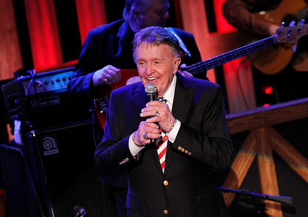 Bill Anderson Was Still in College When He Heard Himself on the Radio for the First Time