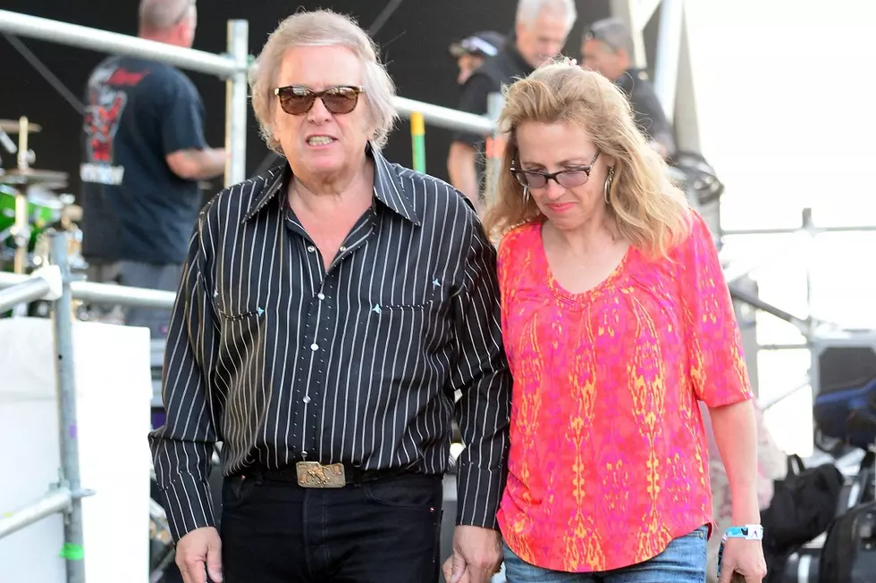 Singer Don McLean, Wife, Finalize Divorce