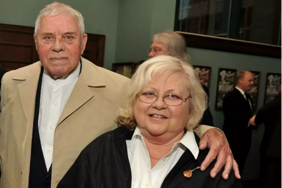 Tom T. + Dixie Hall &#8212; Country&#8217;s Greatest Love Stories