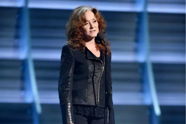 Bonnie Raitt Talks Politics and Bernie Sanders